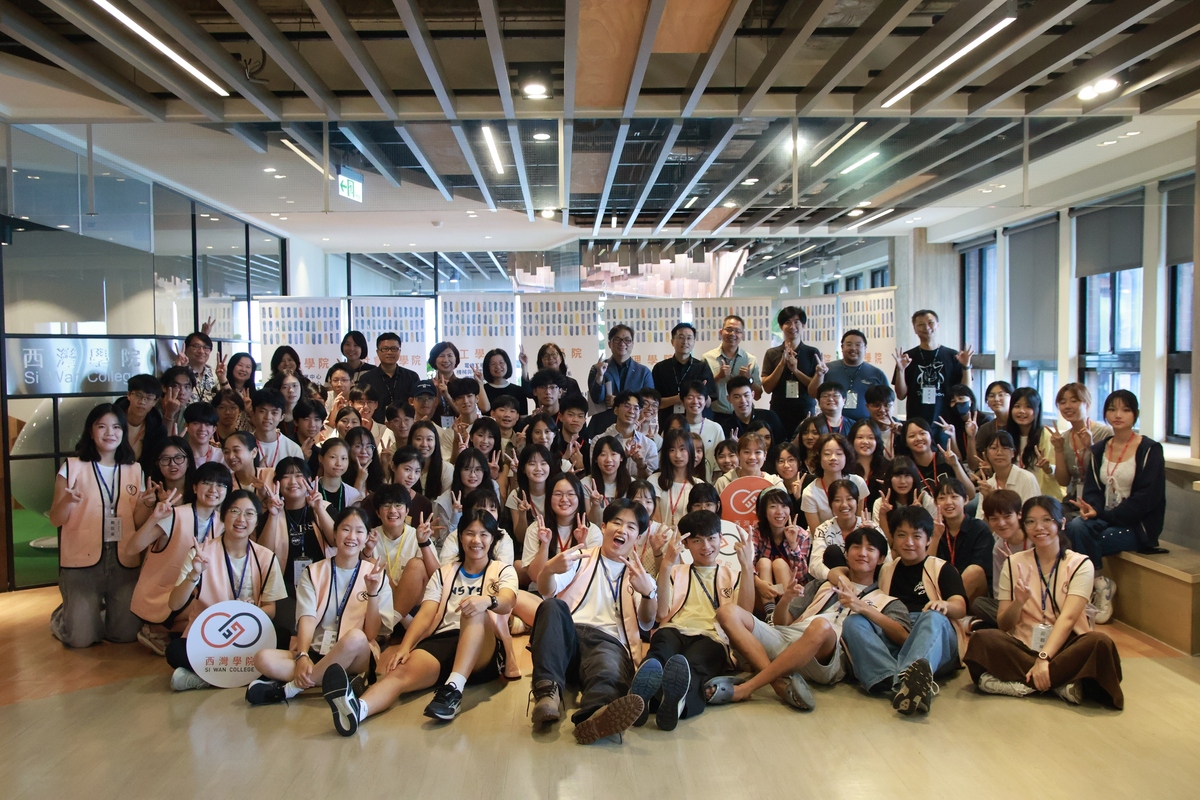學員變隊輔傳承大學第一課　中山大學「世界候機室」開啟國際視野(另開新視窗/jpg檔)圖片