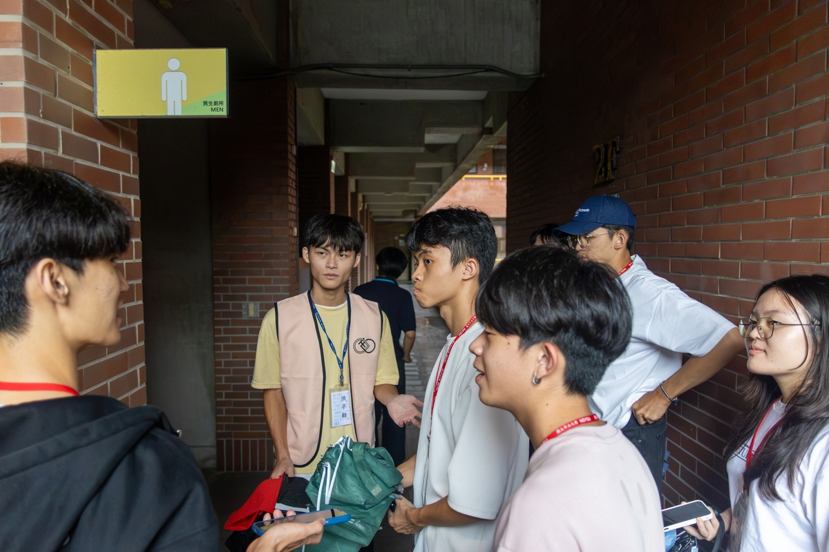 學員變隊輔傳承大學第一課　中山大學「世界候機室」開啟國際視野(另開新視窗/jpg檔)圖片