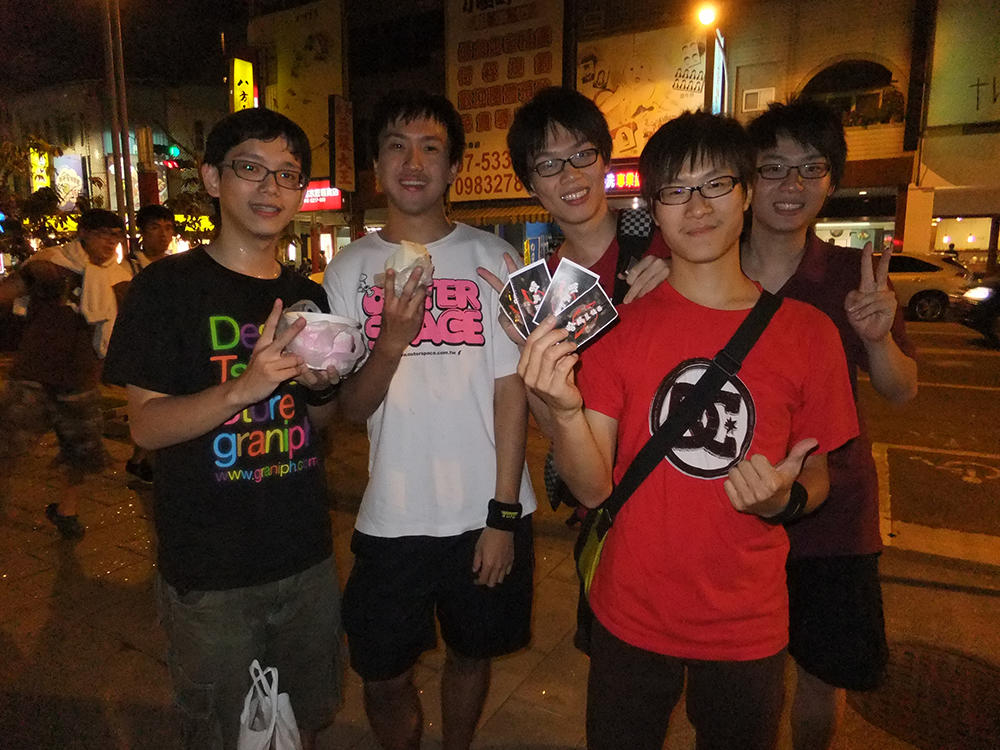 闖關隊伍歡樂留影(另開新視窗/jpg檔)圖片
