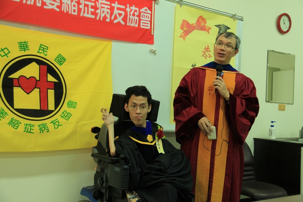 資工系黃英哲主任(另開新視窗/jpg檔)圖片