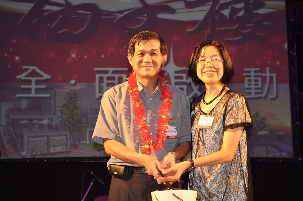 幕後驚喜-提前為校長慶生(另開新視窗/jpg檔)圖片