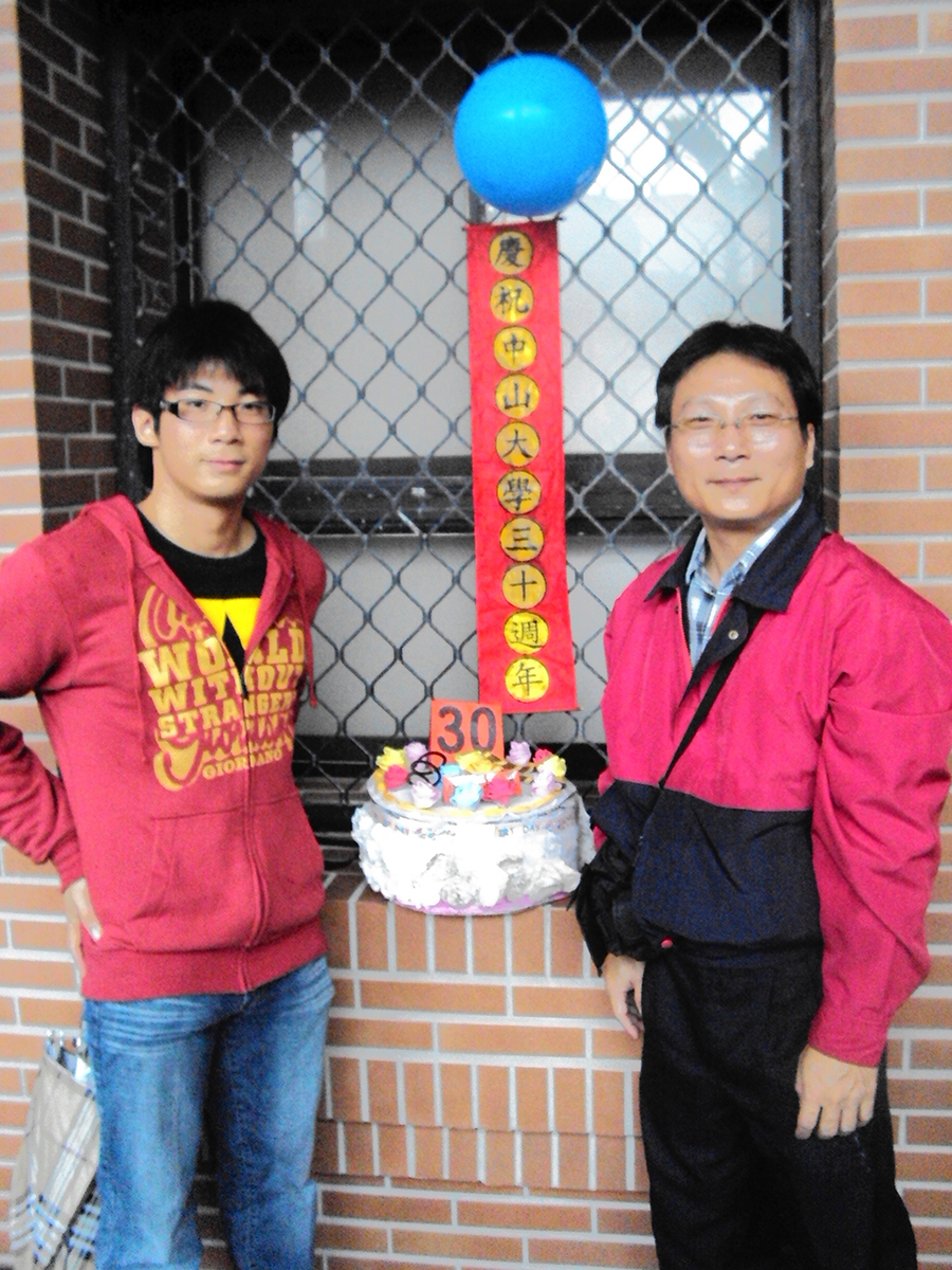 小小一顆金鋼蛋   摔也摔不破！(另開新視窗/jpg檔)圖片