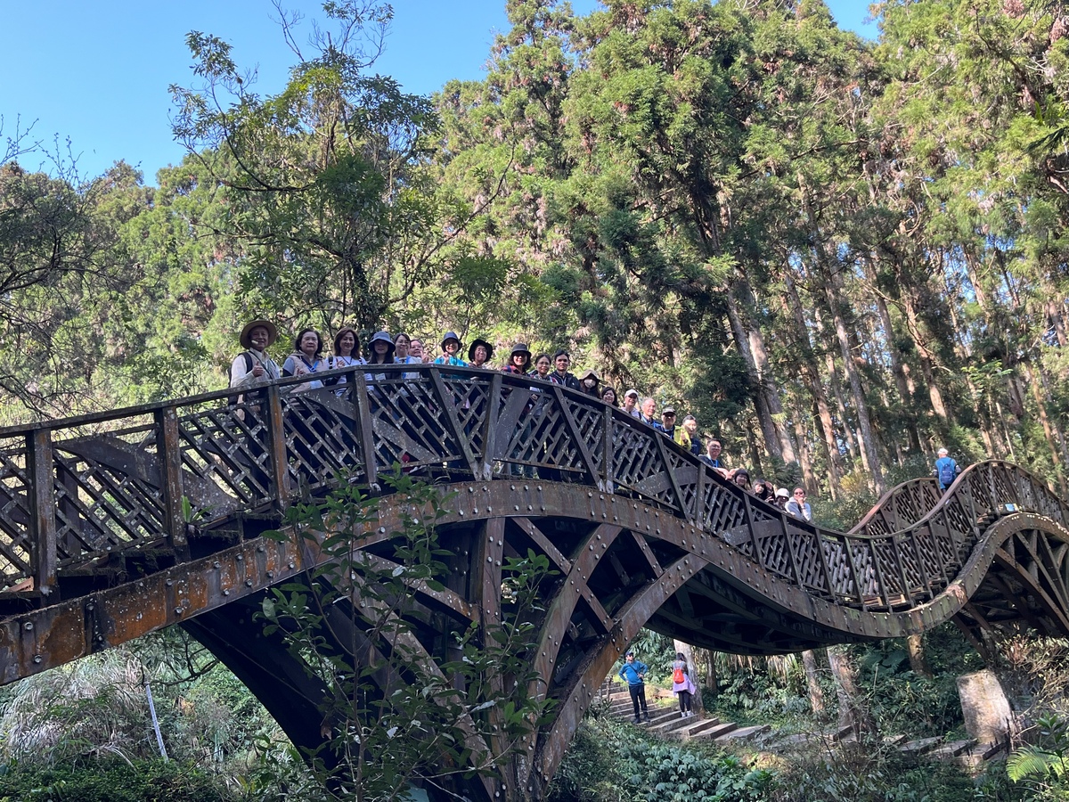 森林園區健行(另開新視窗/jpg檔)圖片