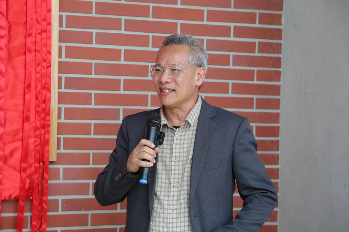 文學院賴錫三院長(另開新視窗/jpg檔)圖片