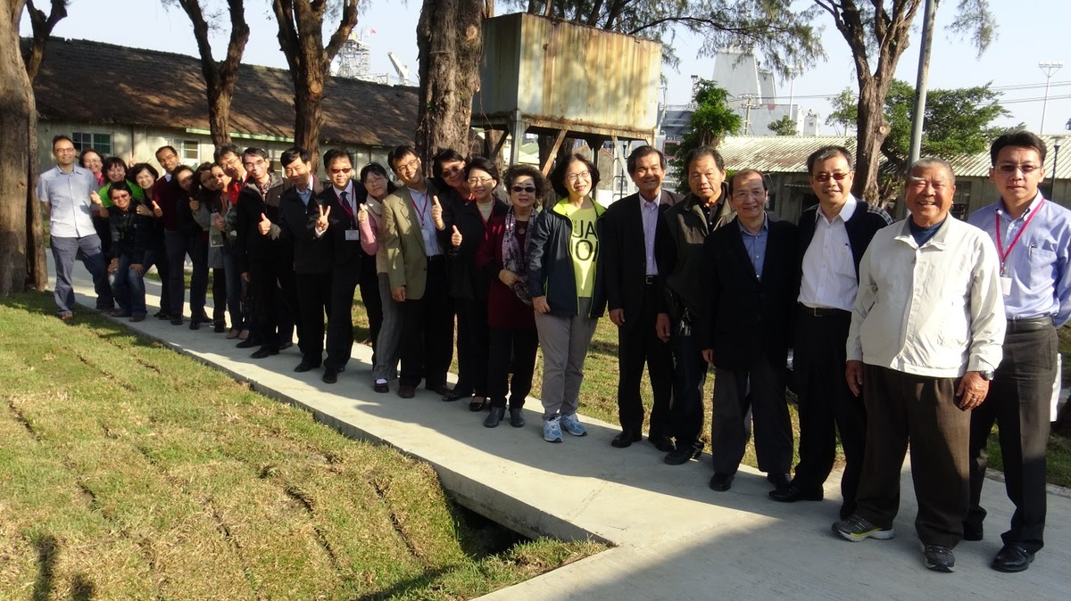 旗津海軍廢棄宿舍變身社會開創基地(另開新視窗/jpg檔)圖片