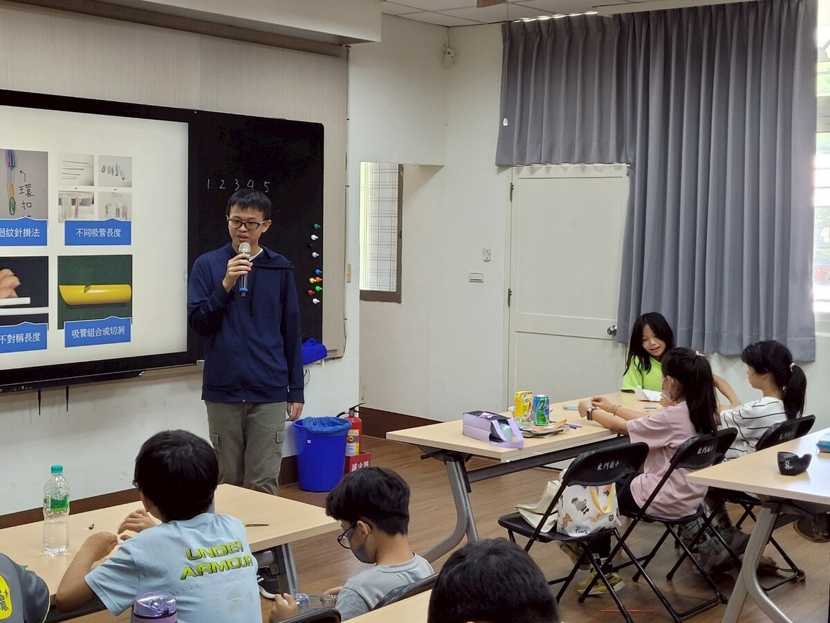大學生設計多元課程，轉換身分成為授課教師(另開新視窗/jpg檔)圖片