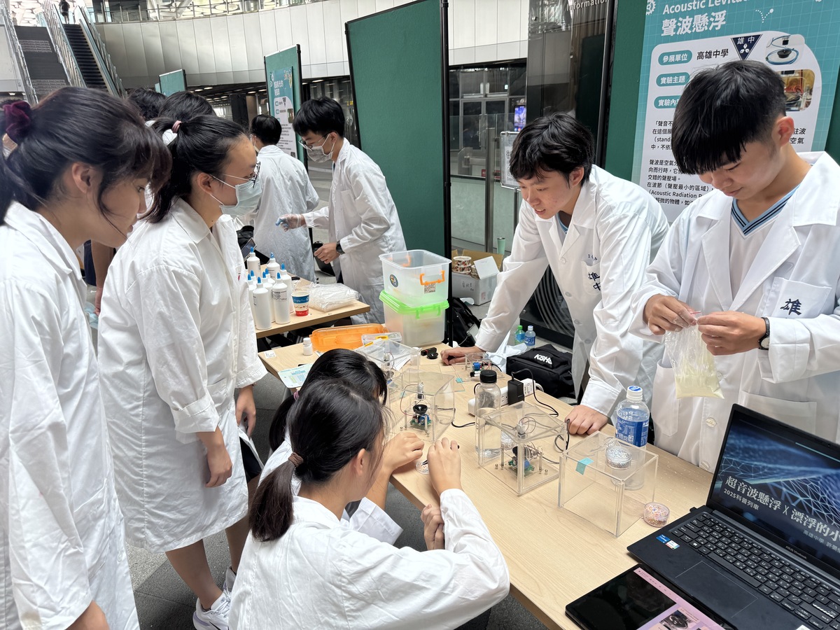 科普實驗攤位(另開新視窗/jpg檔)圖片