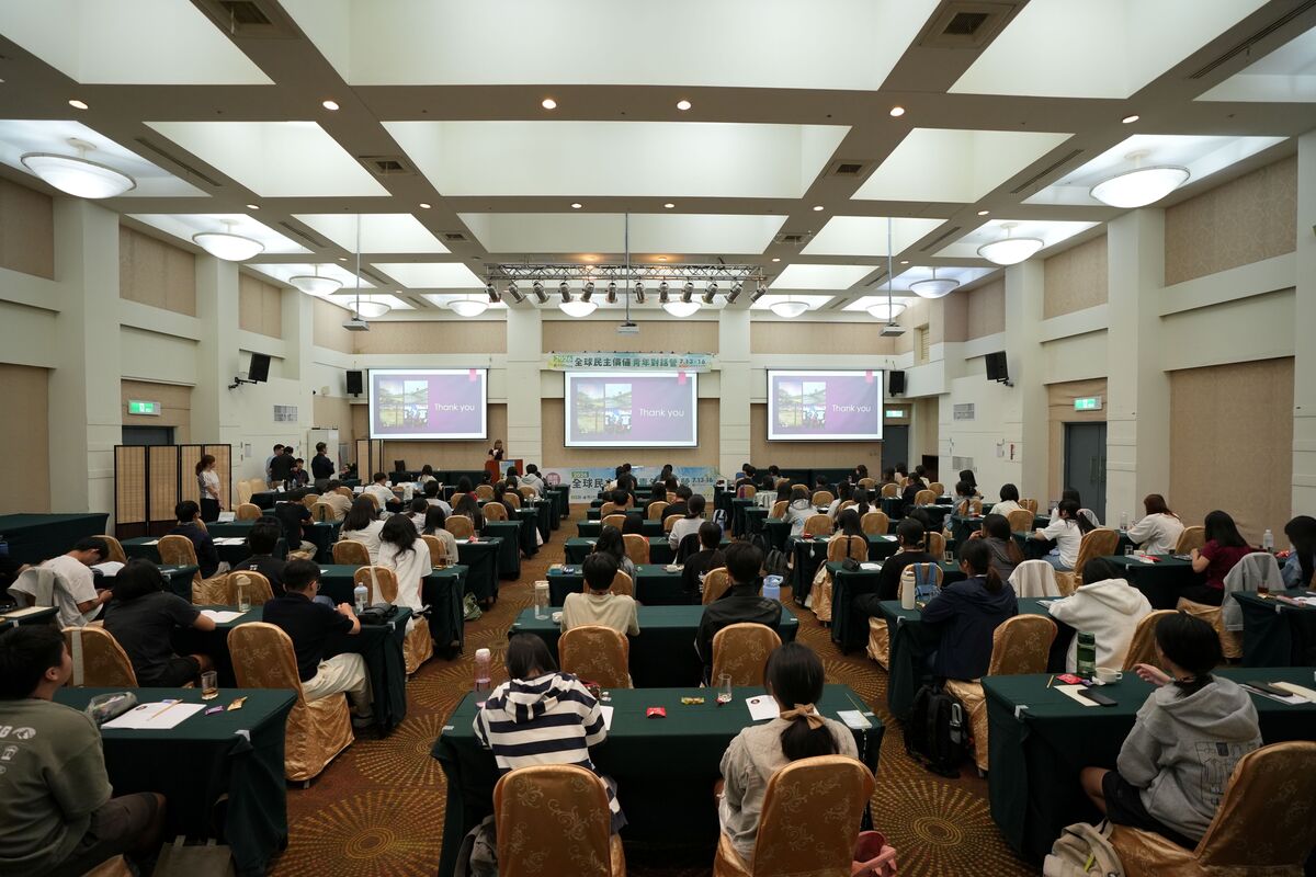 從臺灣出發對話世界　中山大學青年民主營激盪思辨力(另開新視窗/jpg檔)圖片