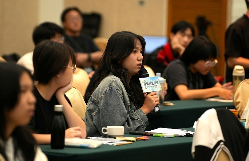 從臺灣出發對話世界 中山大學青年民主營激盪思辨力