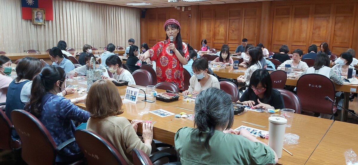 學務處系列活動，捏麵人(另開新視窗/jpg檔)圖片