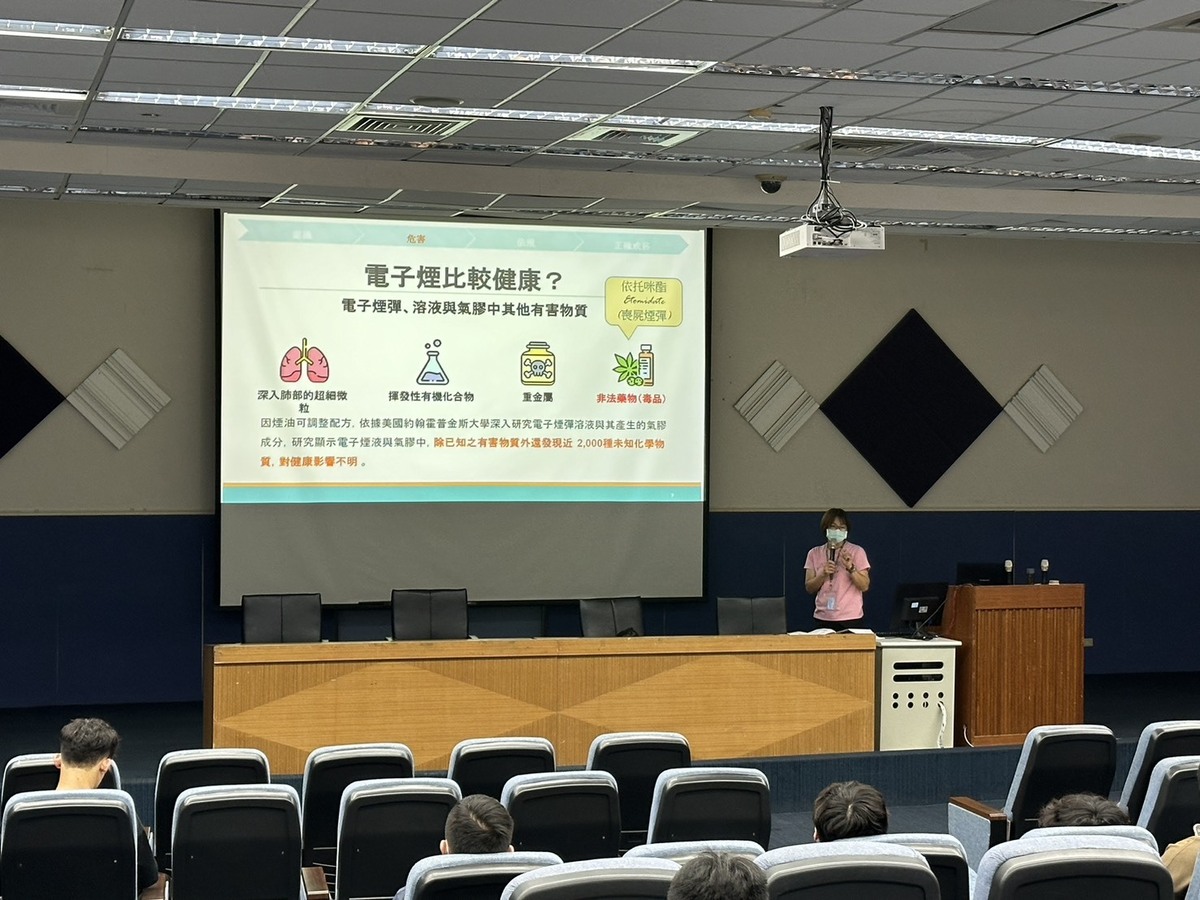 強化學生健康意識　西灣學院推動菸害防制與急救技能(另開新視窗/jpg檔)圖片