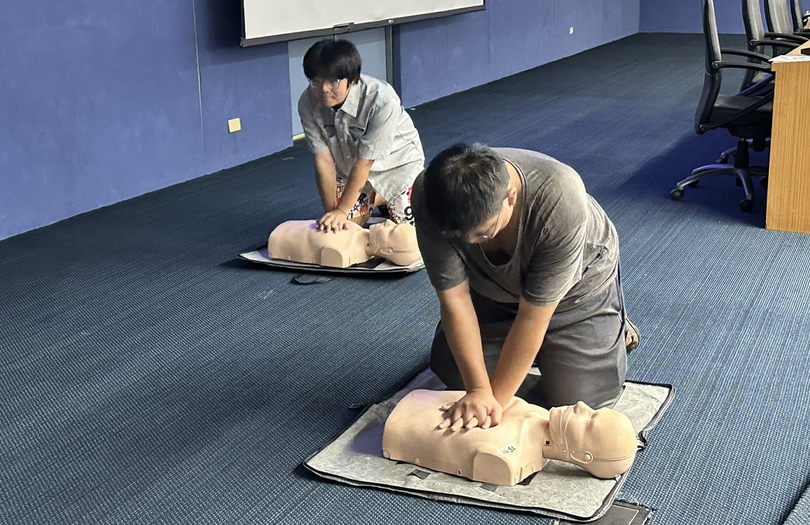 強化學生健康意識 西灣學院推動菸害防制與急救技能