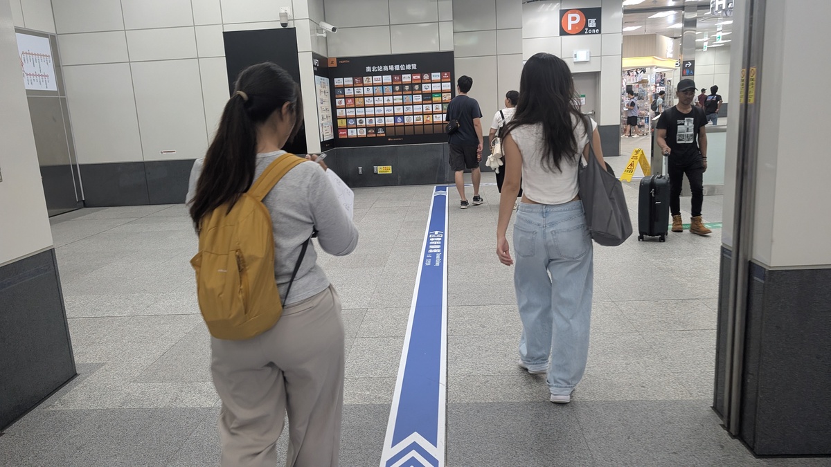 搭捷運也能玩遊戲！　中山大學攜土耳其藝術家玩轉高雄(另開新視窗/jpg檔)圖片