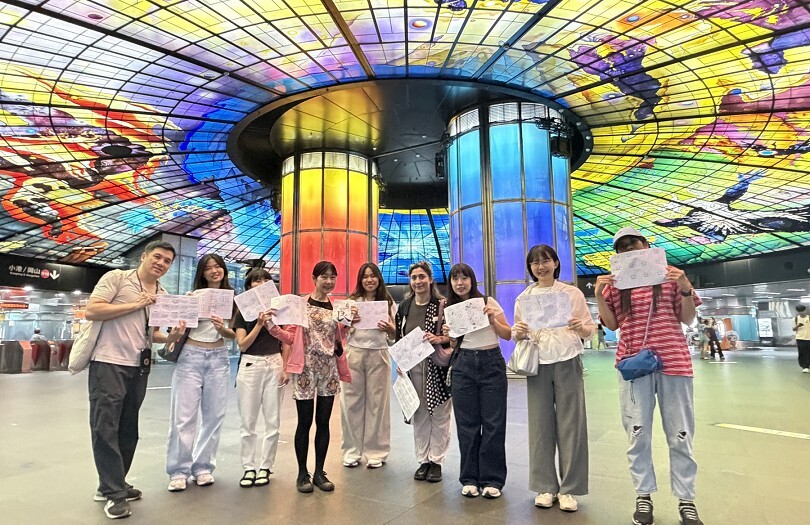 搭捷運也能玩遊戲！　中山大學攜土耳其藝術家玩轉高雄