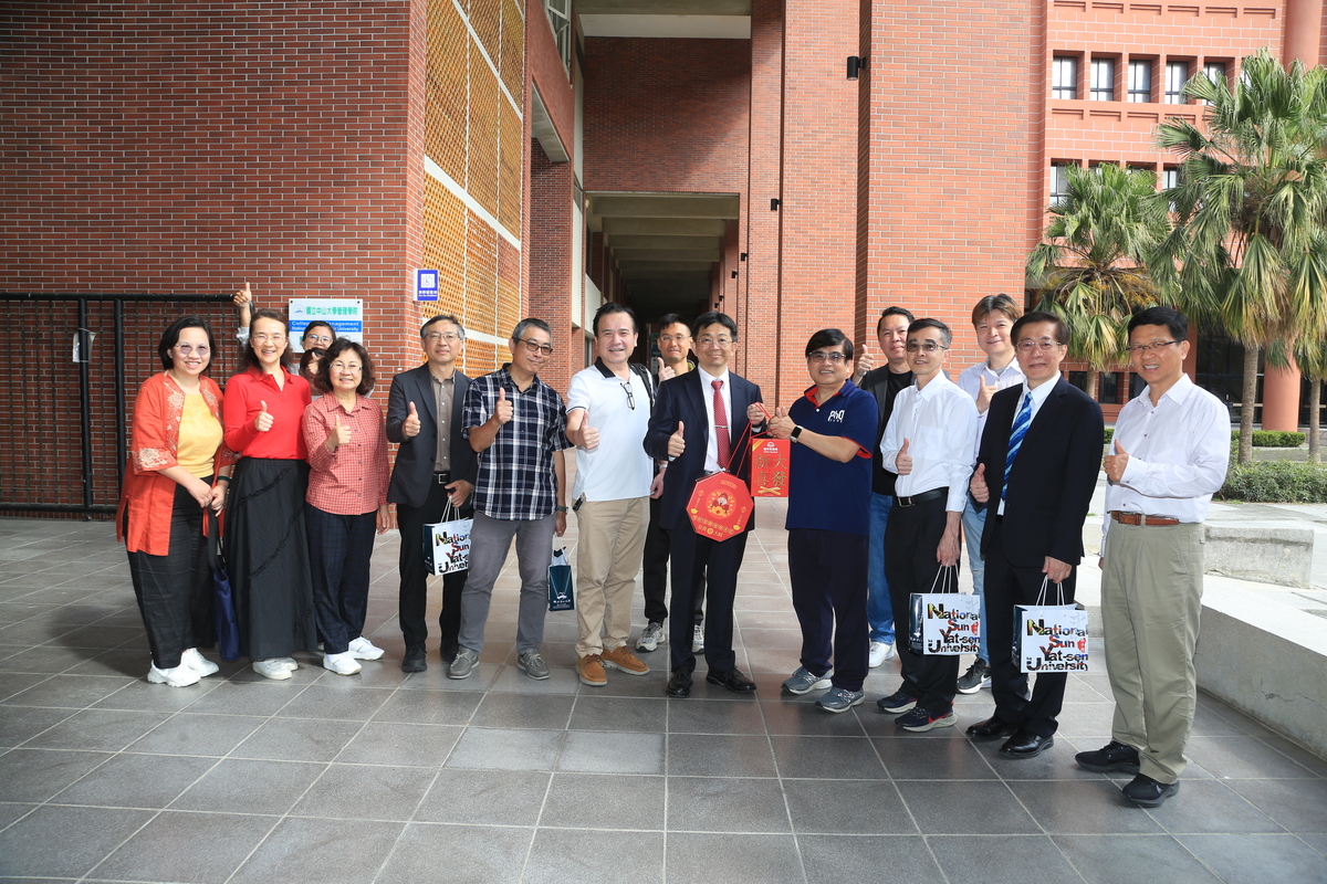 管理學院(另開新視窗/jpg檔)圖片