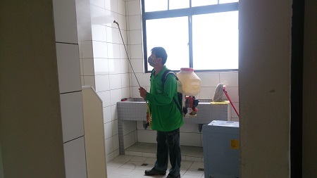 宿舍噴藥消毒(另開新視窗/jpg檔)圖片