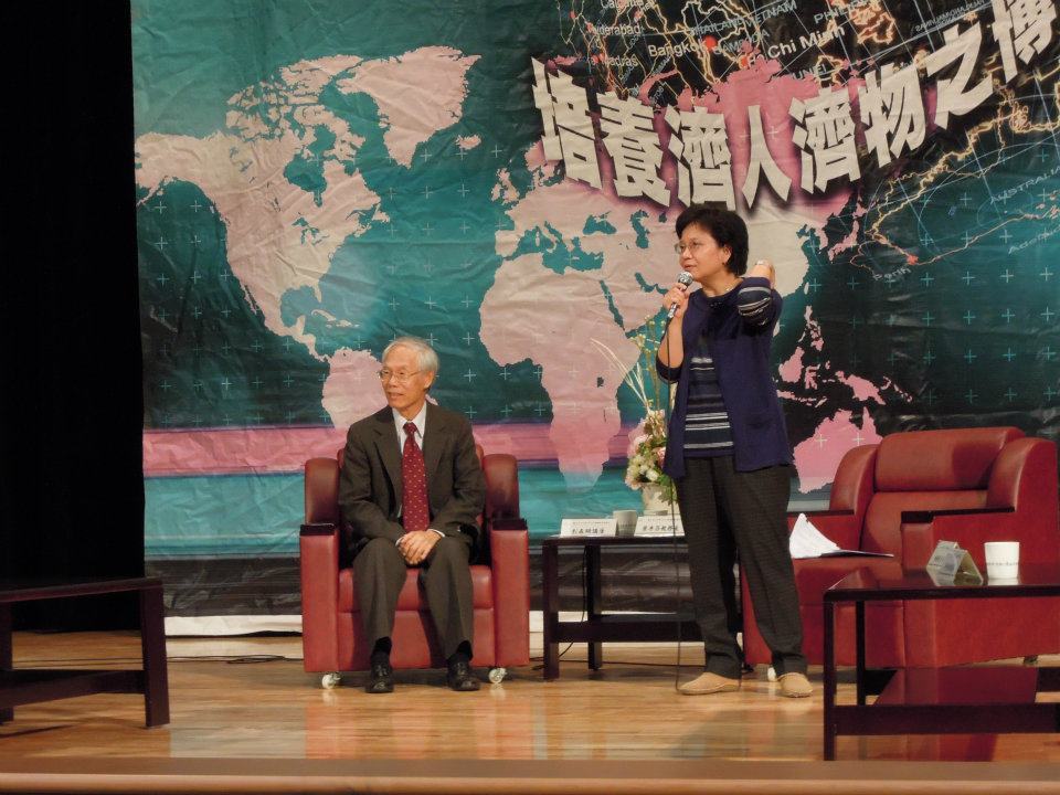 講座內容發人省思，在場同學紛紛表示深受感動(另開新視窗/jpg檔)圖片