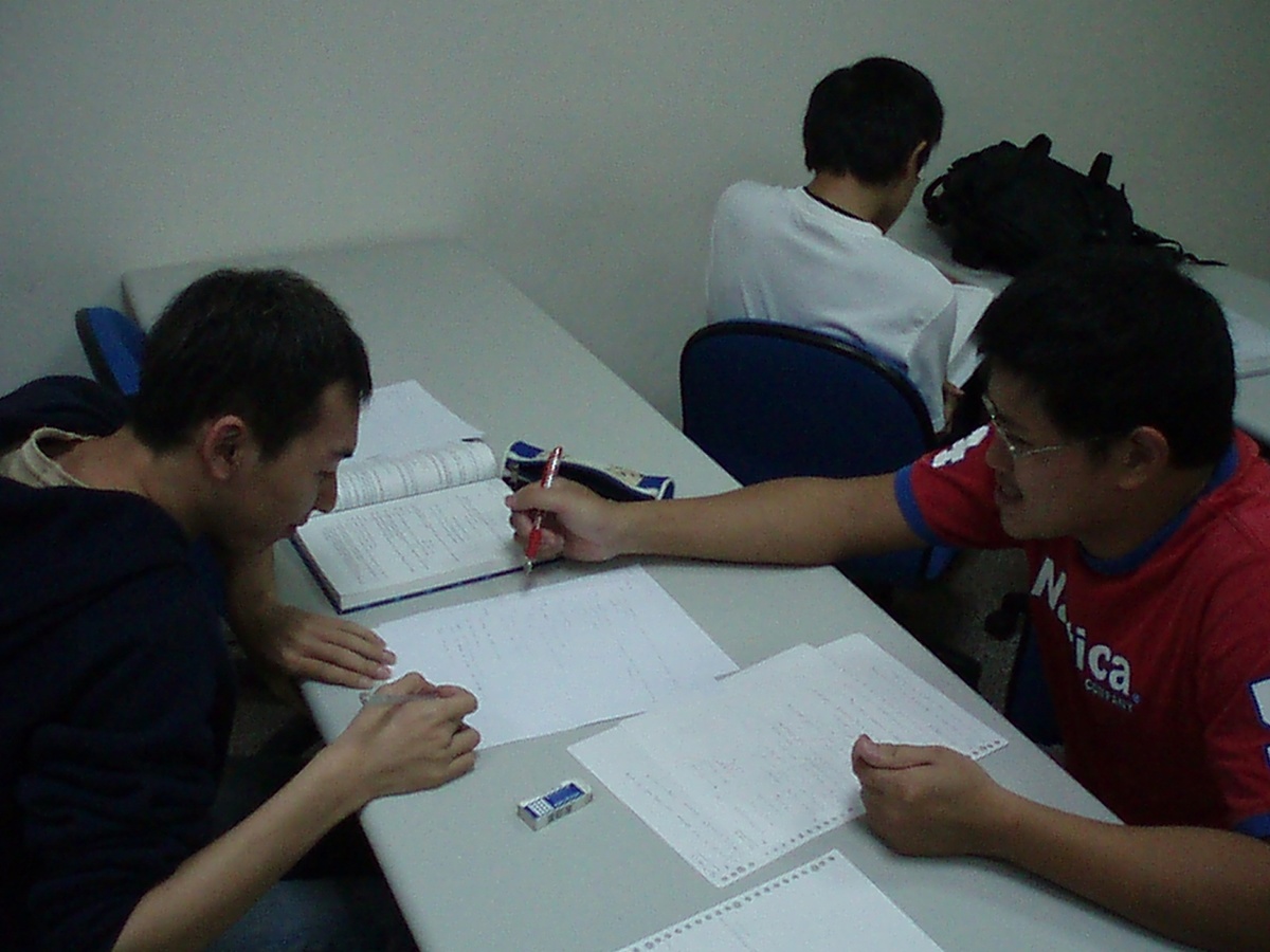 學習輔導角落，助教提供課業輔導(另開新視窗/jpg檔)圖片