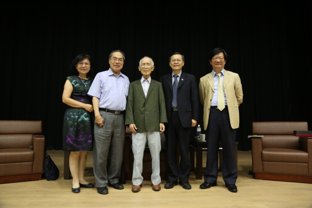 「這是最新的時代」 余光中攜兩大師解構五四(另開新視窗/jpg檔)圖片