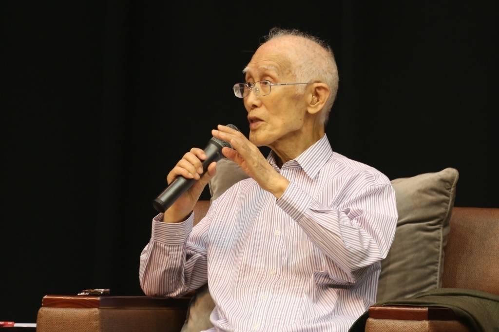 中山大學外文系榮休教授余光中(另開新視窗/jpg檔)圖片