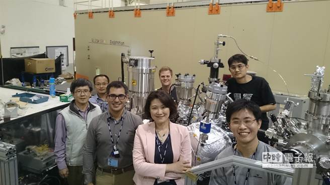 中山大學化學系助理教授王家蓁研發的「新一代多功能氣膠檢測儀」，因為探測技術獨步全球，登上在最新一期美國化學學會《物理化學雜誌通訊》，也有美國科學家來台取經。（中山大學提供）(另開新視窗/jpg檔)圖片