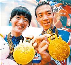 黃郁婷、駱威霖勇奪金牌(另開新視窗/jpg檔)圖片