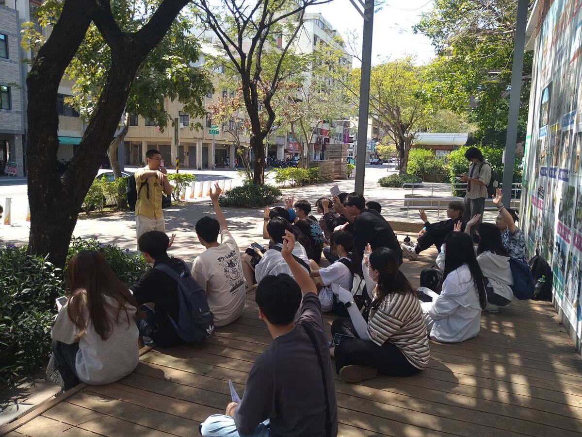 人科學程「空間調查分析與規劃」實地踏查(另開新視窗/jpg檔)圖片