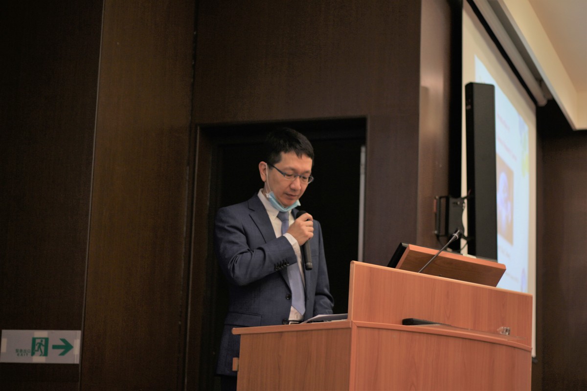 中山大學研發長周明奇致詞