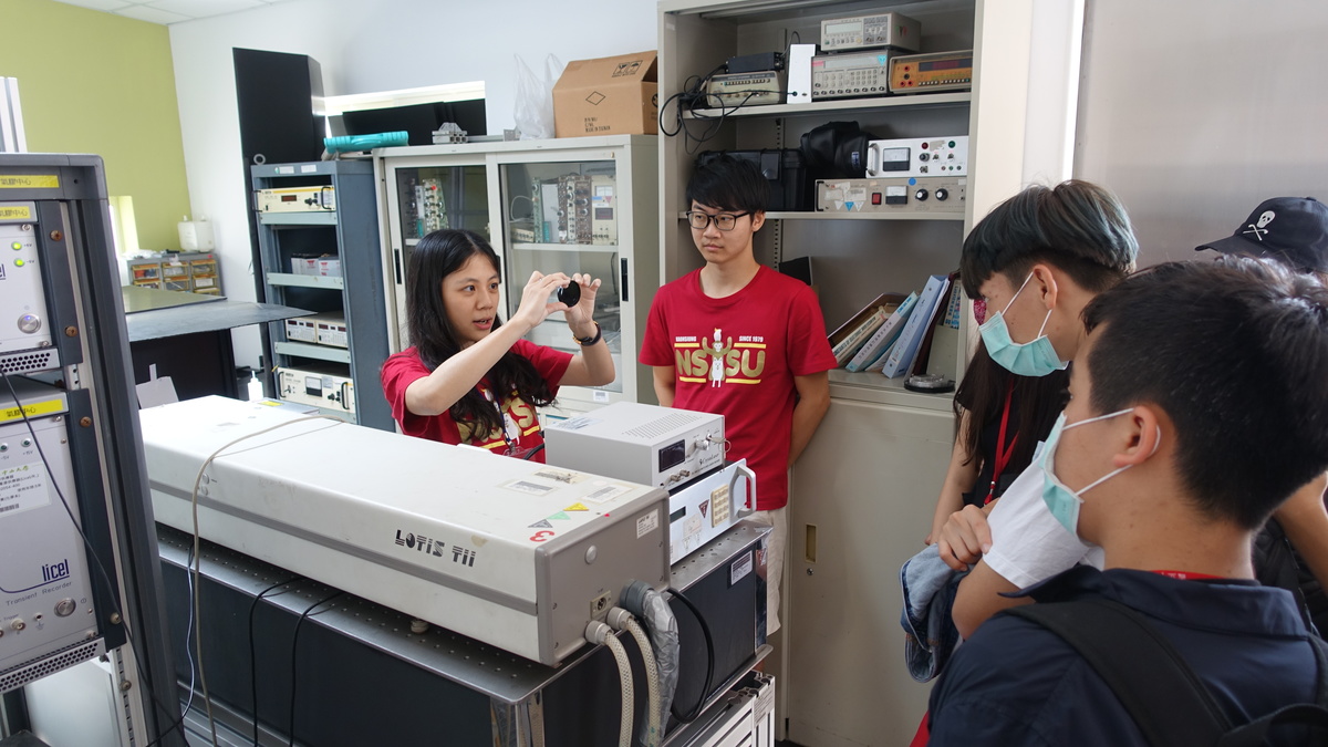 化學系張元賓助理教授開發的氣膠雷射光達遙測設施