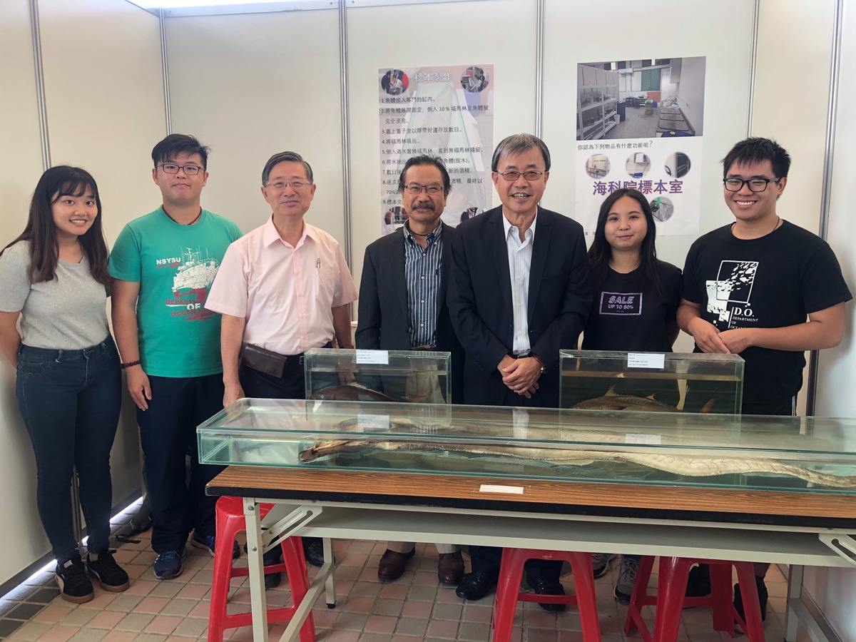 影音 1 85公尺 地震魚 現身中山海院專題展海味十足 影音 1 85公尺 地震魚 現身中山海院專題展海味十足
