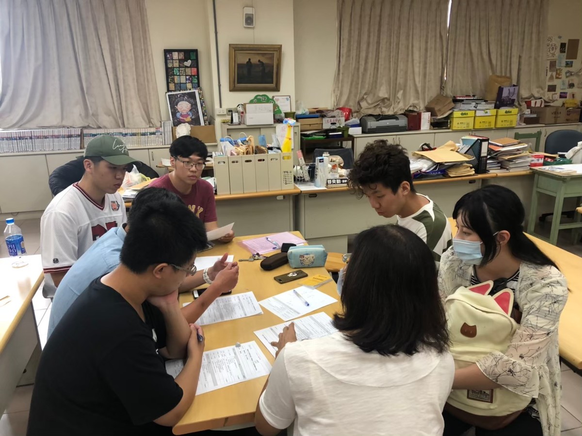 師資生每週至高雄女中劉癸蓉老師課堂進行觀議課